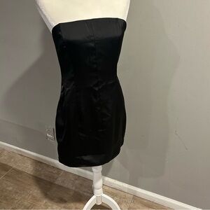NWT Boohoo Black Satin Matte Bandeau Mini Dress Size 8 NEW